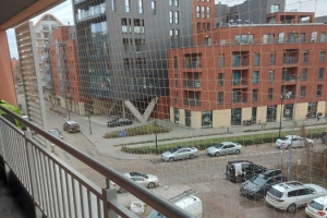 Montaż siatki balkonowej przeciw gołębiom wraz z czyszczeniem i dezynfekcja - Gdańsk
