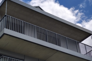 Ochrona klimatyzatorów za pomocą siatki polietylenowej - Bydgoszcz, CH Rondo